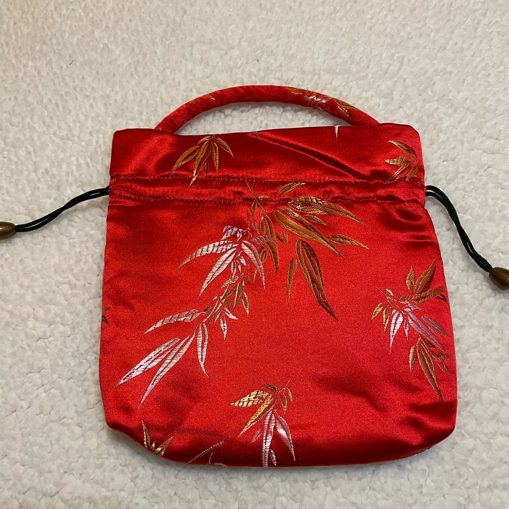 Oriental purse — EUC